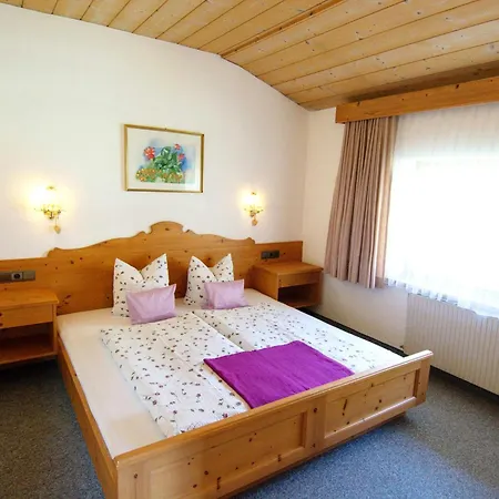 Kirschbaum 3 * Ehrwald